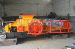 石英石細(xì)碎制砂機成品效果怎么樣？對輥石英石粉碎機出沙率高嗎？