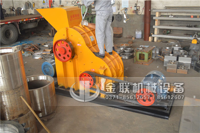 雙級粉碎機(jī)出現(xiàn)產(chǎn)量過低的原因是什么